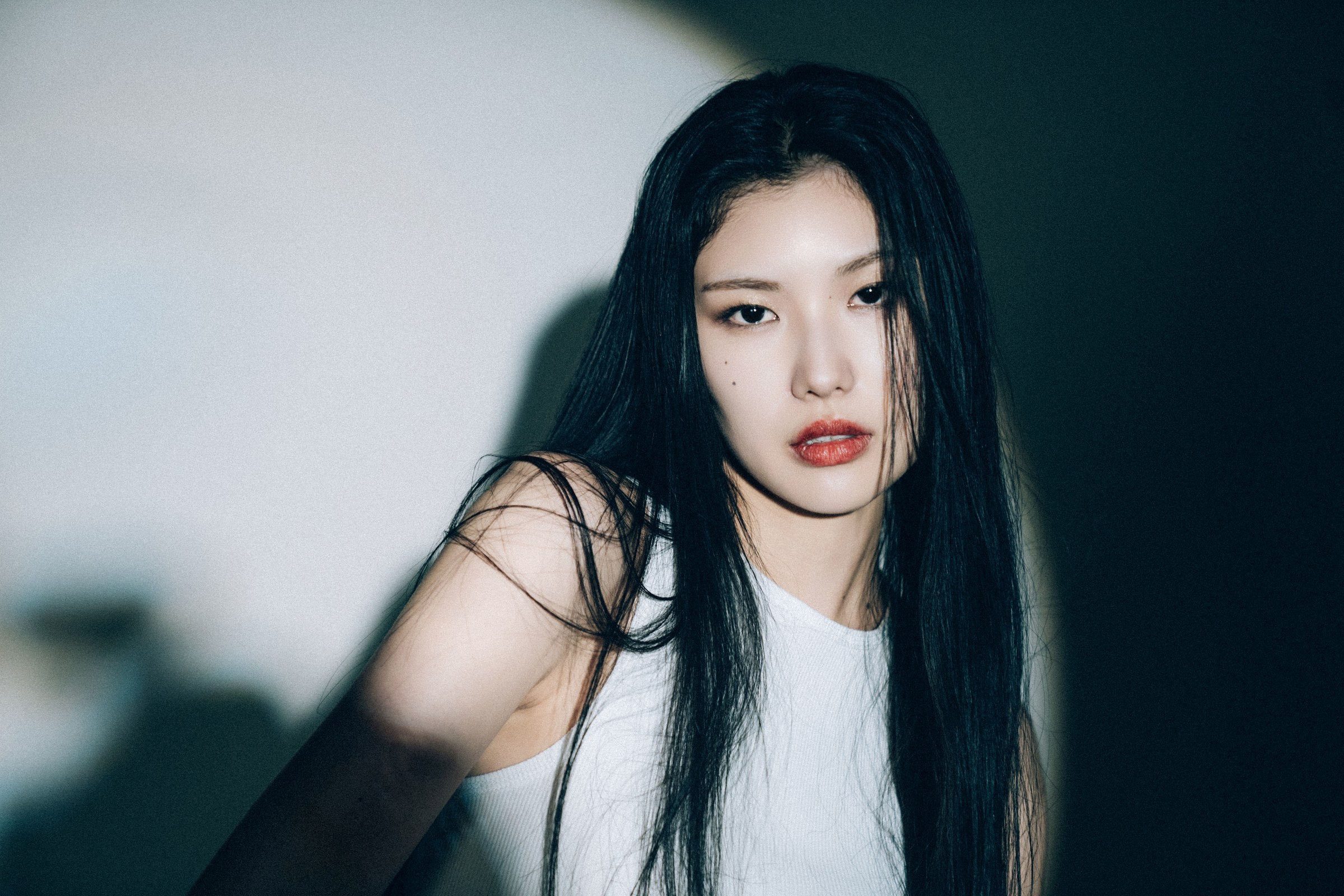 Cinematic spotlight portrait of model Kana by Eddie Huynh