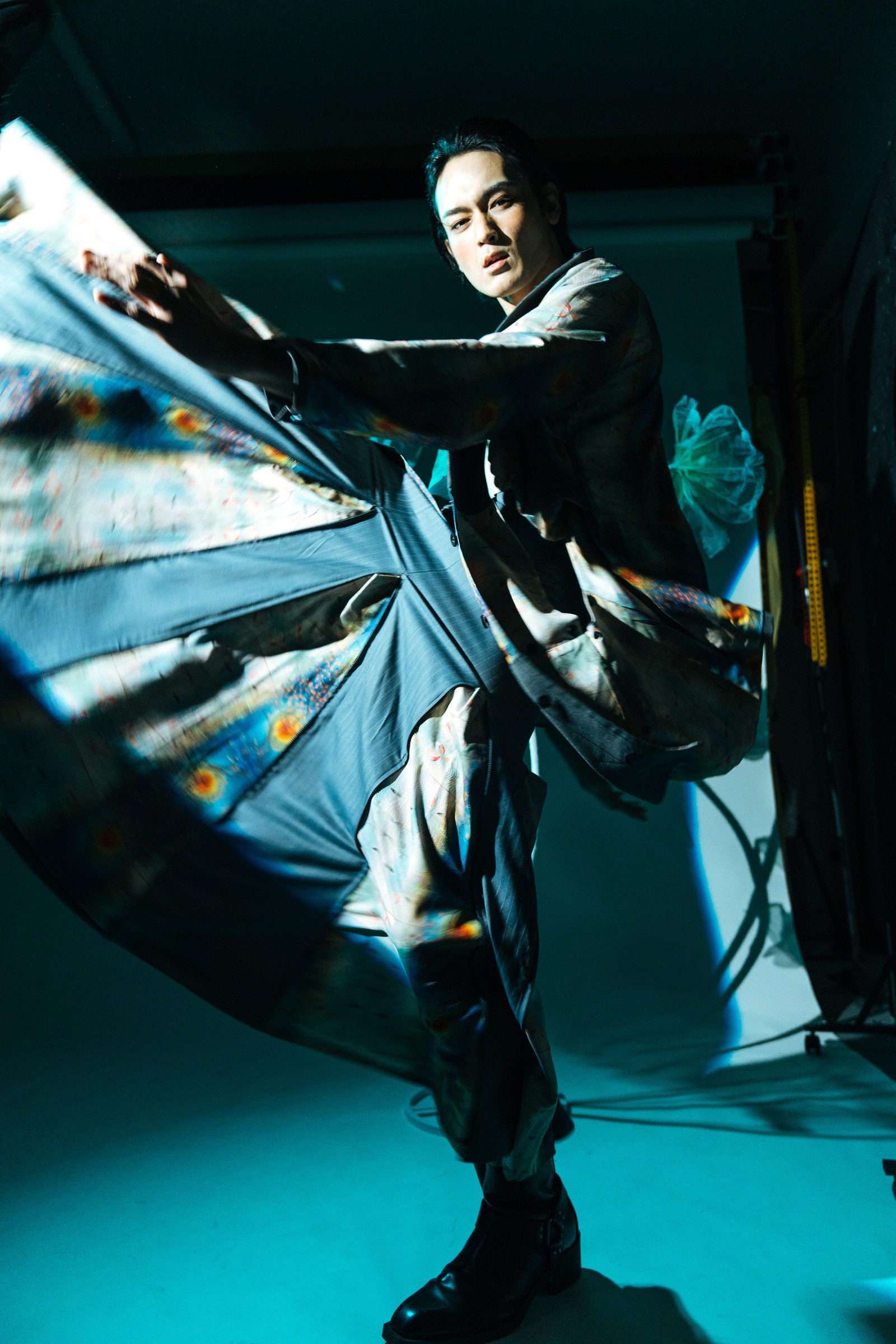 Dynamic fashion movement portrait of model Onie by Eddie Huynh
